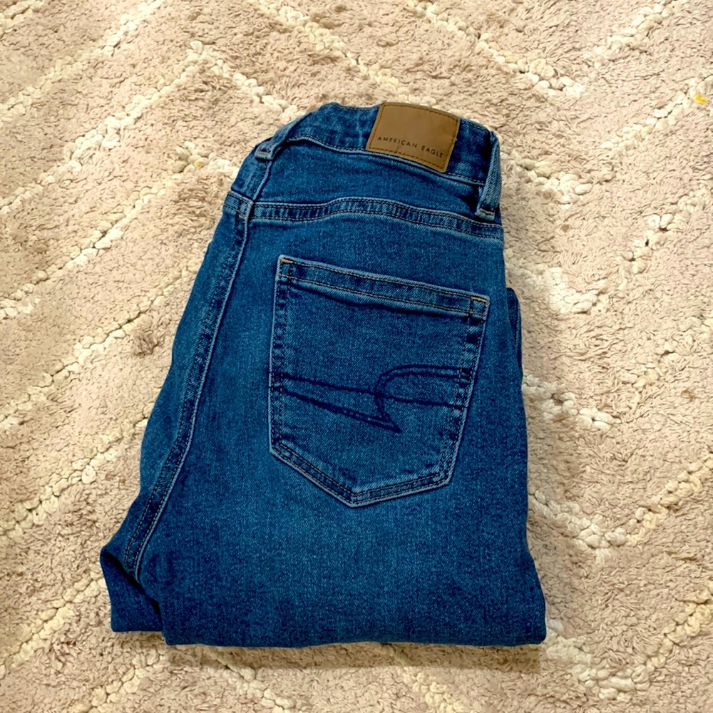 size 00 striaght leg american eagle jeans